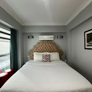 Invivo 2*, Izmir Türkei